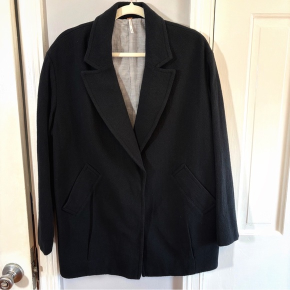 Free People Jackets & Blazers - Free People Classic Black Blazer Size M
